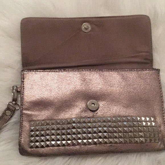 Sliver studded clutch - Picture 3 of 4